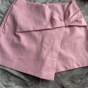 Francesca's Collections Light Pink Skirt with Bow Accent